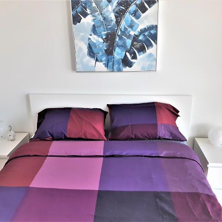 Luxury Skyline Condo In Downtown Free 24/7 Parking Winnipeg Eksteriør billede