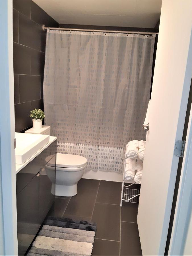 Luxury Skyline Condo In Downtown Free 24/7 Parking Winnipeg Eksteriør billede